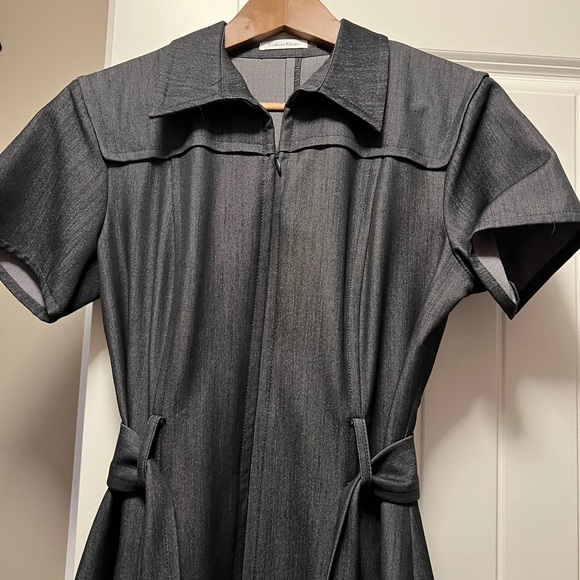 Calvin Klein - size small - us 2 - new with no tag - Picture 3 of 7